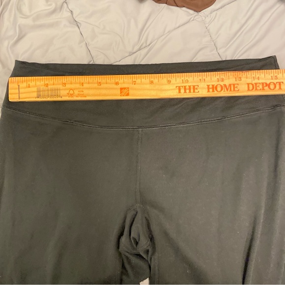 Lucy lux short medium Black Flared Pants - Picture 6 of 6